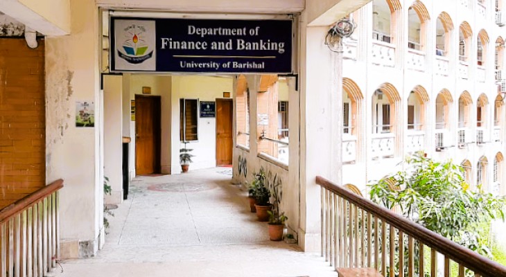 শাটডাউনে অচল ববি,বিপাকে শিক্ষার্থীরা